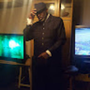 Meet your Posher, Earl